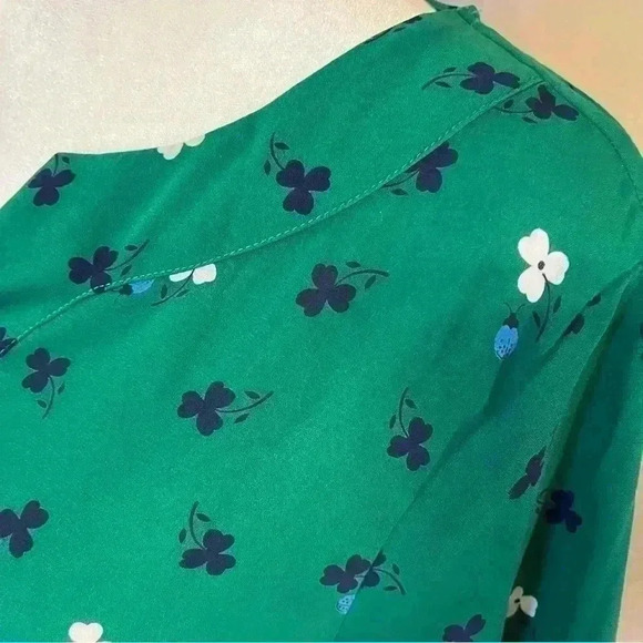 Pleione green three-quarter sleeve medium loose fit blouse navy/white flowers - Picture 5 of 15